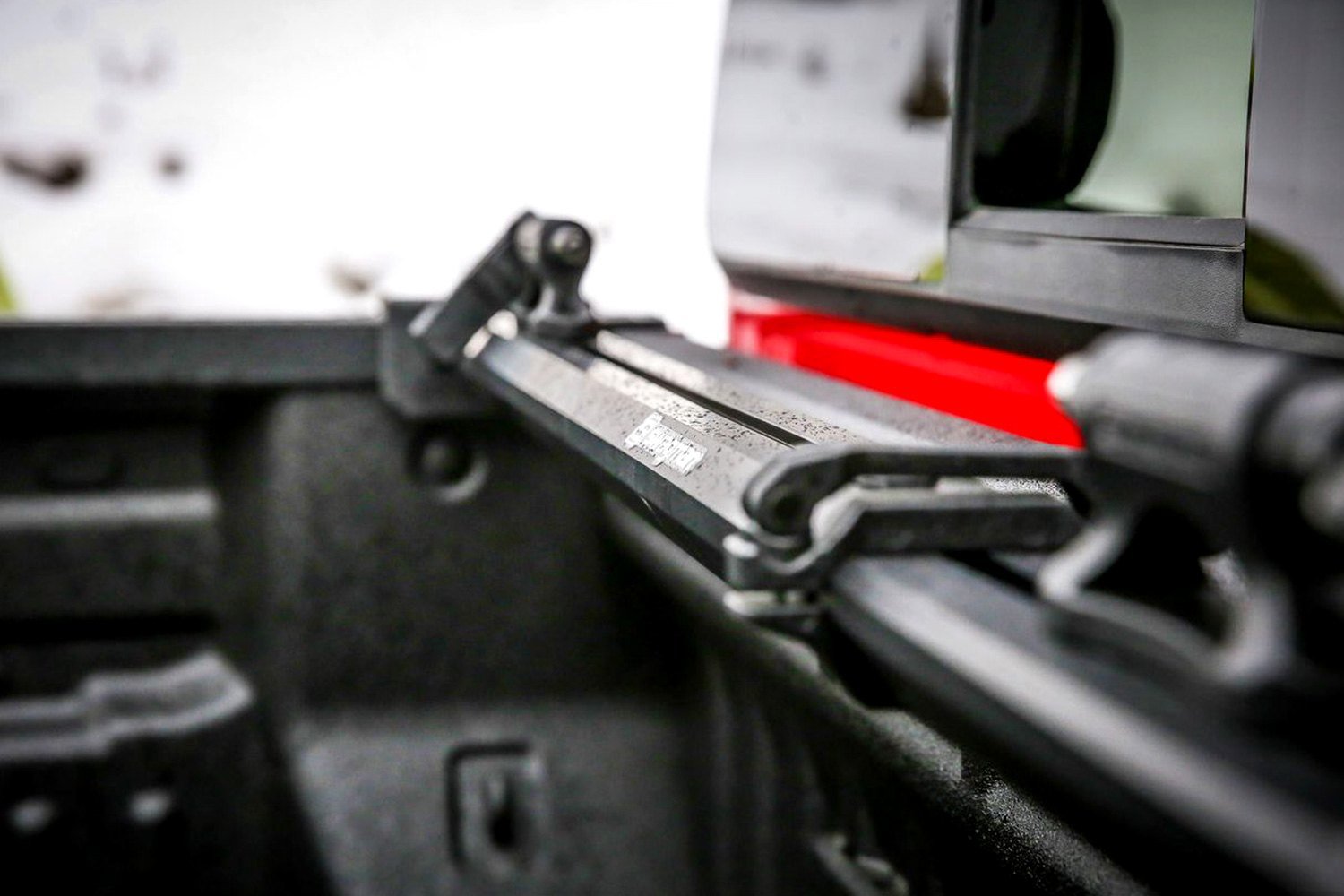 Swagman 64701 Patrol Truck Bed Bike Rack Quadratec